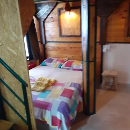 Apartment Porodicni Apartman,viktor Cafee