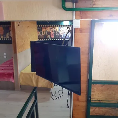Apartment Porodicni Apartman,viktor Cafee