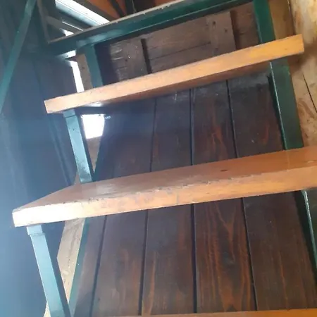 Porodicni Apartman,viktor Cafee Daire *