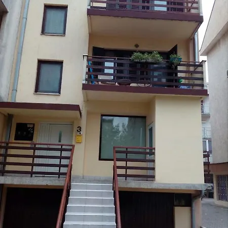 Porodicni Apartman,viktor Cafee