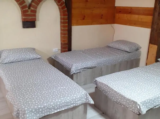 דירה Porodicni Apartman,viktor Cafee *