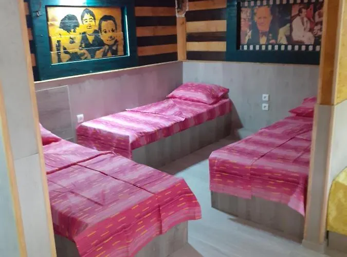 Porodicni Apartman,viktor Cafee דירה Šabac